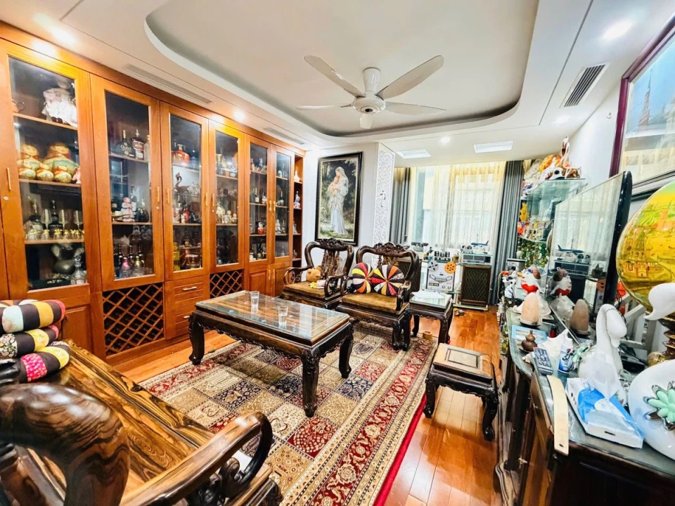 Bán nhà Nguyễn Chánh 60m² – 7 tầng thang máy – ô tô tránh – vỉa hè – 40 tỷ