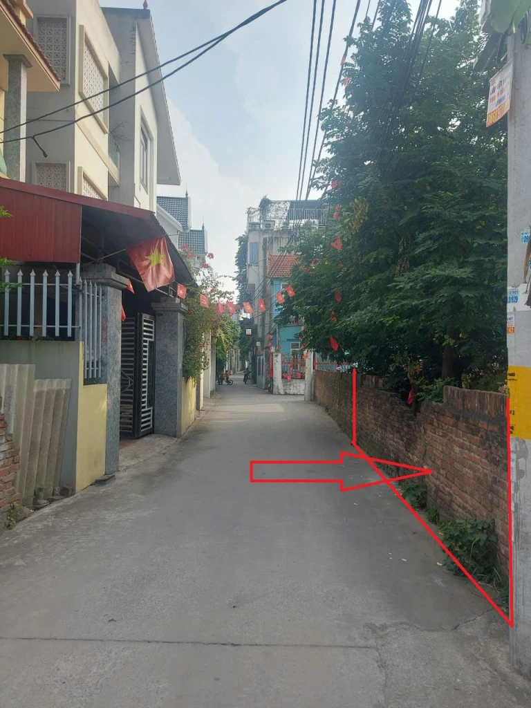 Chính chủ bán 200m² đất  Đông Hội - Đông Anh - mặt tiền 9.6 m -  ô tô tránh -  giá 18 tỷ