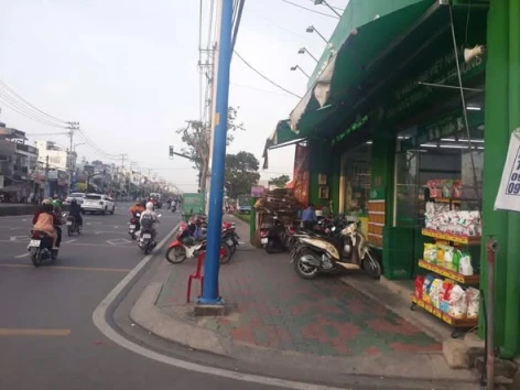 Bán đất mặt tiền 10x25m giá 10,2 tỷ Đường Đặng Thúc Vịnh