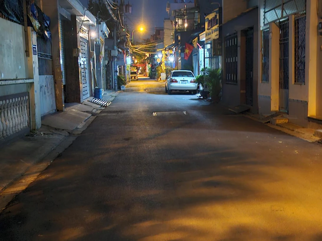 Bán nhà mặt tiền 1 tệt 1 lửng 1 lầu 6x25m giá  8,8 tỷ Đường Trưng Mỹ Tây 01