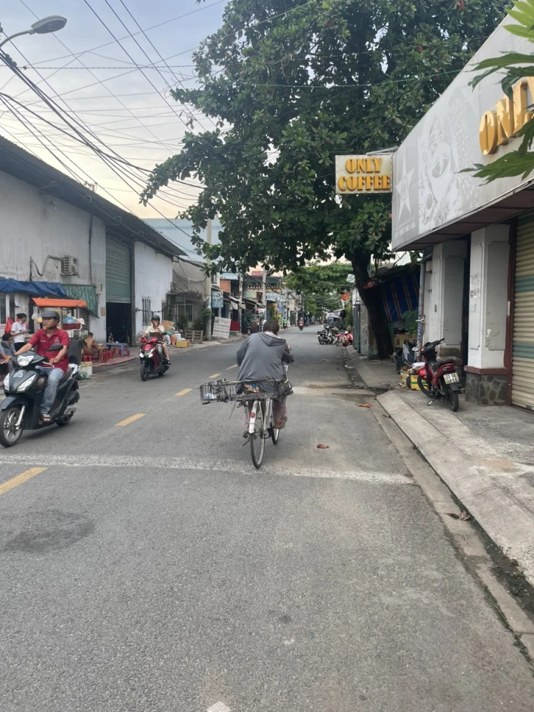 Bán nhà mặt tiền 75x34m giá 65 tỷ Đường Đông Hưng Thuận 17