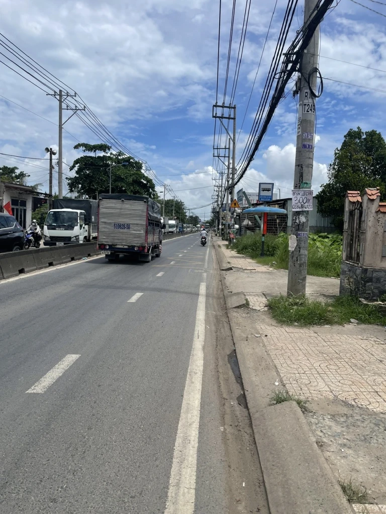 Bán nhà mặt tiền 10x60m giá 13 tỷ Đường Nguyễn Văn Bứa