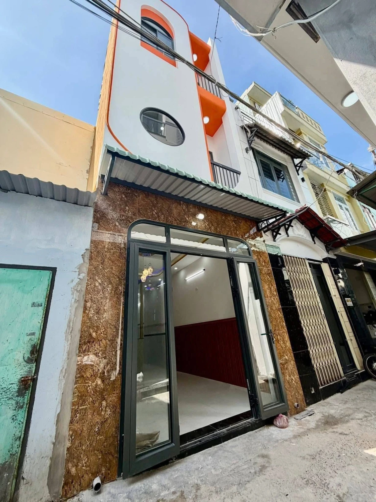 BÁN NHÀ 3 MÊ HẺM NGUYỄN THỊ MINH KHAI TRUNG TÂM TP. QUY NHƠN.MÃ SỐ:  #NR0296