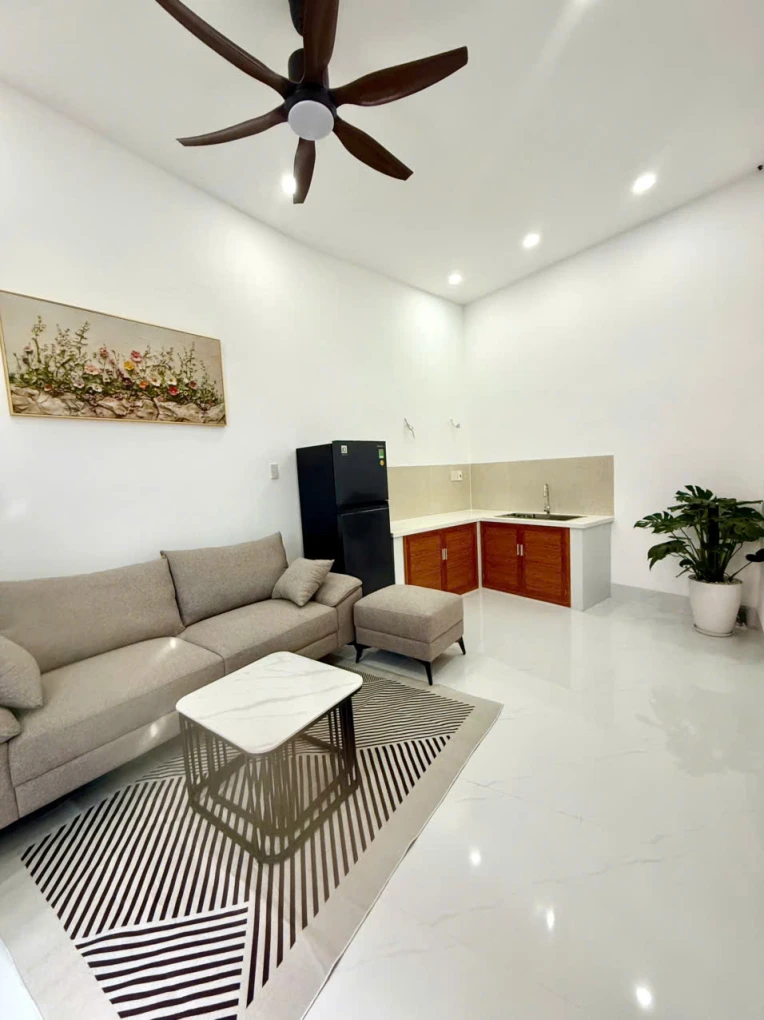 Căn Nhà Mới Ngay Trung Tâm Nha Trang Chỉ 2ty180 Siêu Rẻ