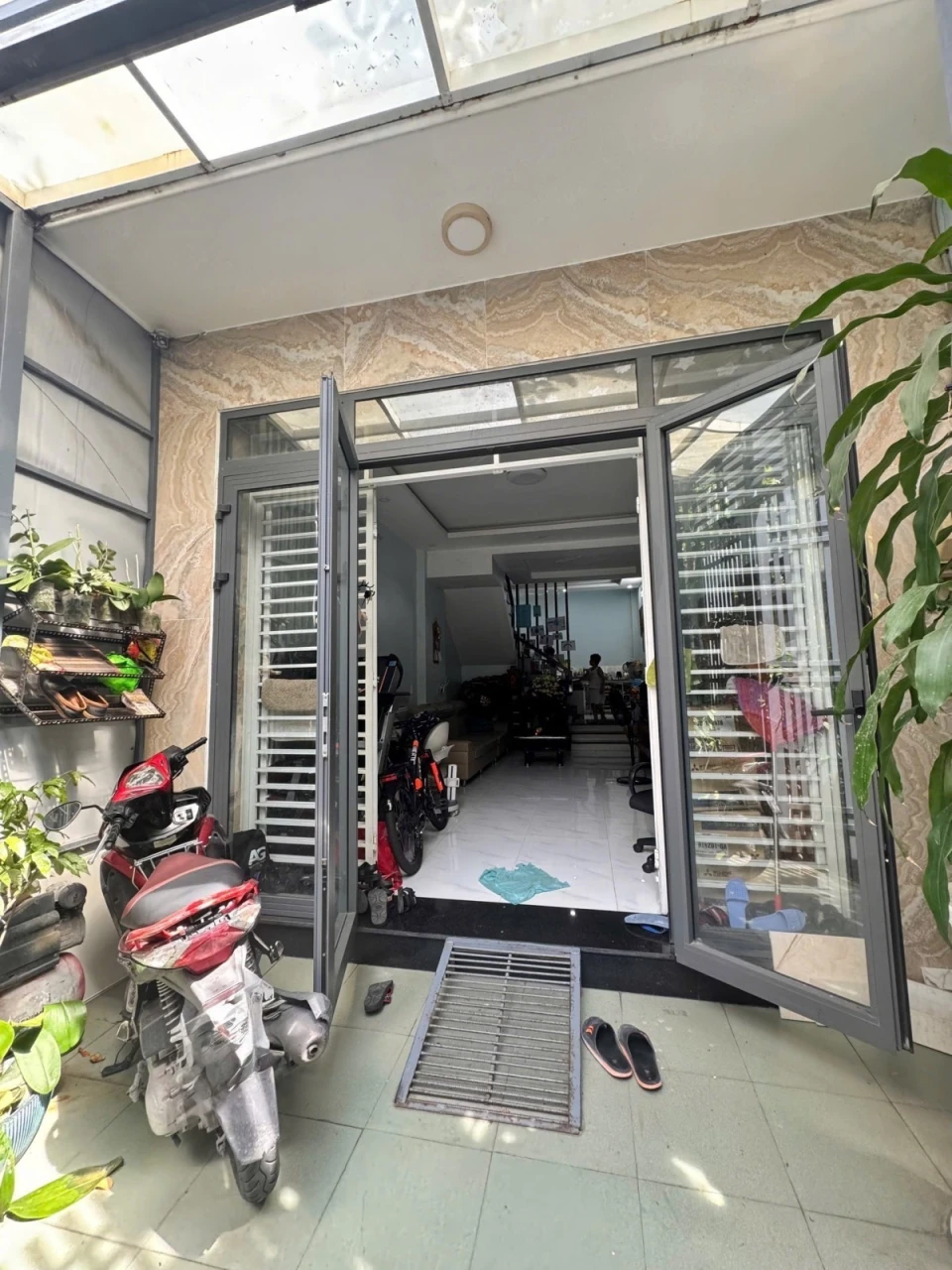 NHÀ 3 TẦNG TÂM HUYẾT DƯƠNG ĐÌNH HỘI - DÂN TRÍ CAO - SÁT KHU KHANG ĐIỀN