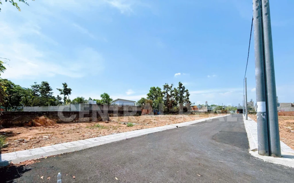 HÀNG MỚI RA SỔ – ĐẤT THỔ CƯ GẦN ĐƯỜNG ĐỒNG KHỞI, DI CHUYỂN CHỈ 2 PHÚT