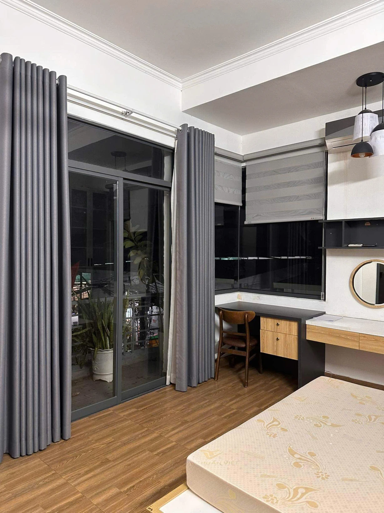 CHO THUÊ NHÀ NGUYÊN CĂN – 4PN, GÓC 2 MẶT TIỀN HẺM – FULL NỘI THẤT CAO CẤP – XE HƠI VÀO TẬN NHÀ