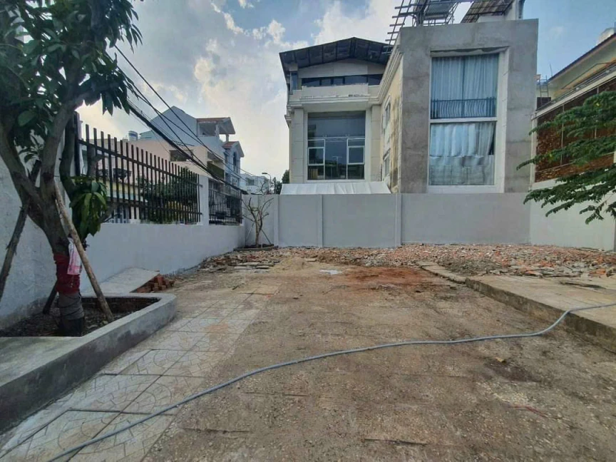 Chính chủ gửi bán lô đất góc 2 mặt tiền đường 28, phường Cát Lái, Quận 2 (TP Thủ Đức).