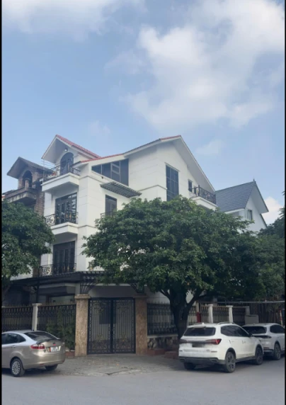 Cho Thuê Nhà Biệt Thự 4 Tầng,Lô Góc