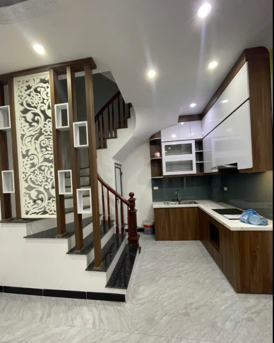 💸 11 triệu/tháng – thuê được nhà 4 tầng, 3 ngủ, 4 WC  Giá tốt trong khu Phương Canh – Xuân Phương thời điểm này