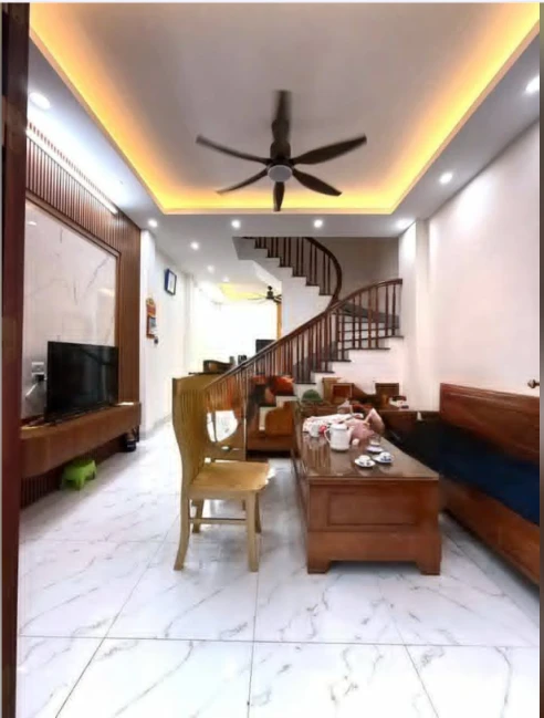Siêu phẩm dân xây tổ 11 Yên Nghĩa, Hà Đông, 42m2, 4 tầng full bê tông, 30m ra trục chính kinh doanh, giá chỉ 7.6 tỉ có TL.