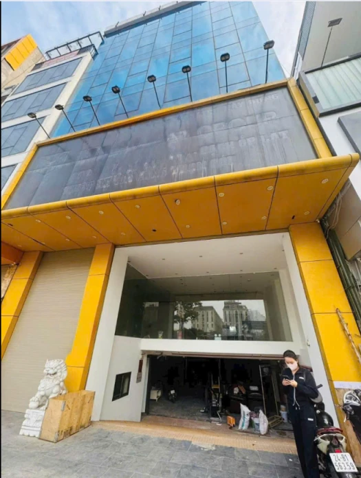 Cho thuê MBKD và Sàn VP tại Mặt phố VẠN PHÚC - HÀ ĐÔNG.