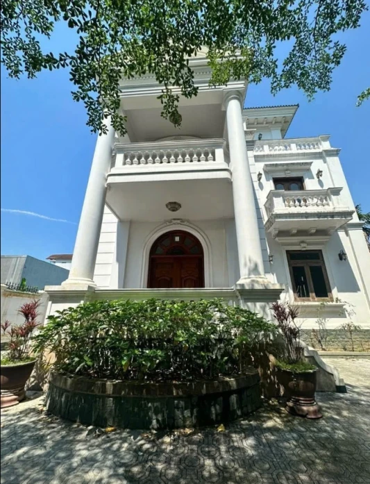 🔥🔥🔥  Bán biệt Thự 3 Tầng cổ điển mặt tiền Hà Huy Giáp KQH Nam Vỹ Dạ song song trục Phạm Văn Đồng trung tâm Phường Vỹ Dạ,  TP Huế