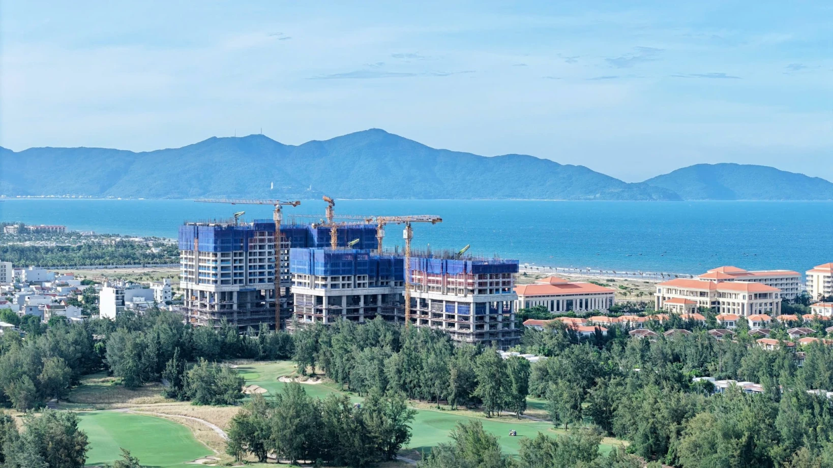 BIỂU TƯỢNG SỐNG & ĐẦU TƯ VEN BIỂN ĐÀ NẴNG