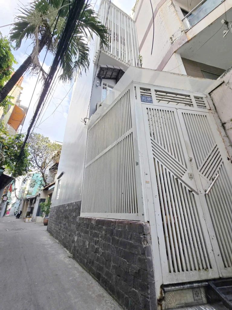 Nhà hẻm 181 Âu Dương Lân -P2, Giá : 4,3 Tỉ (TL)