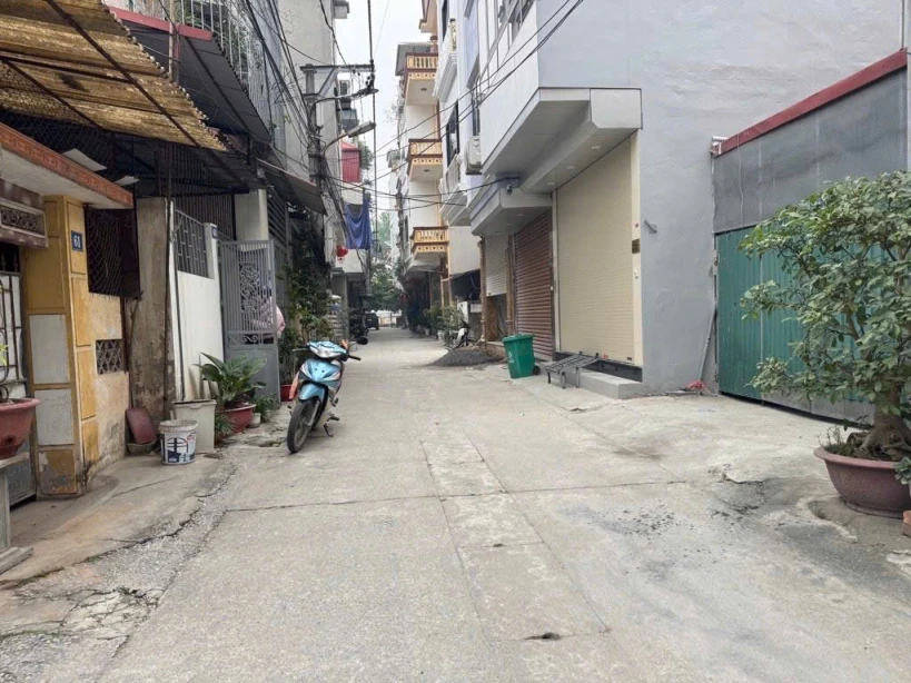 NHÀ MỚI ĐÓN TẾT 🌷

+ OTO TRÁNH - THANG MÁY- KINH DOANH - GA RA OTO - HIẾM