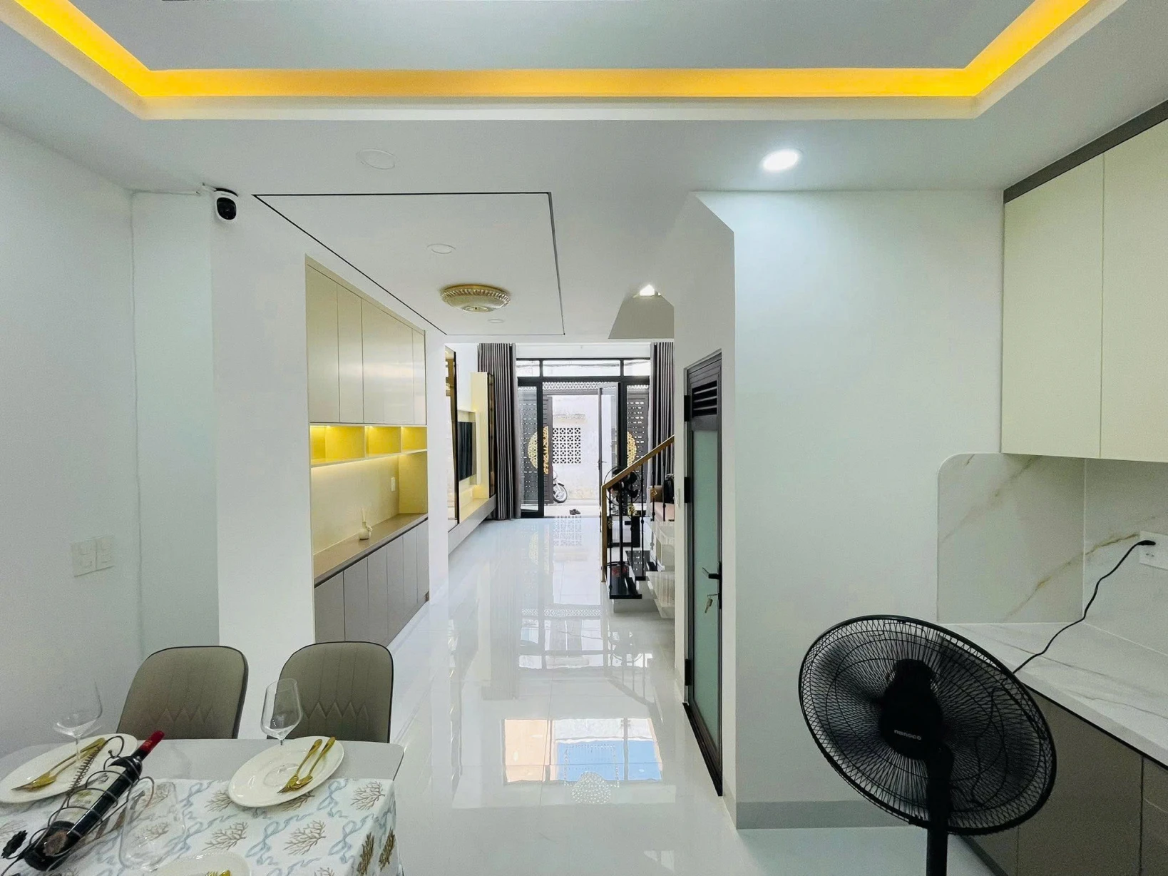 Bán Nhà mới - Hẻm 3m Tống Văn Hên, giao Trường Chinh, 4,1x12,5m, 5 Tầng - 4PN, 7,8 Tỷ.
