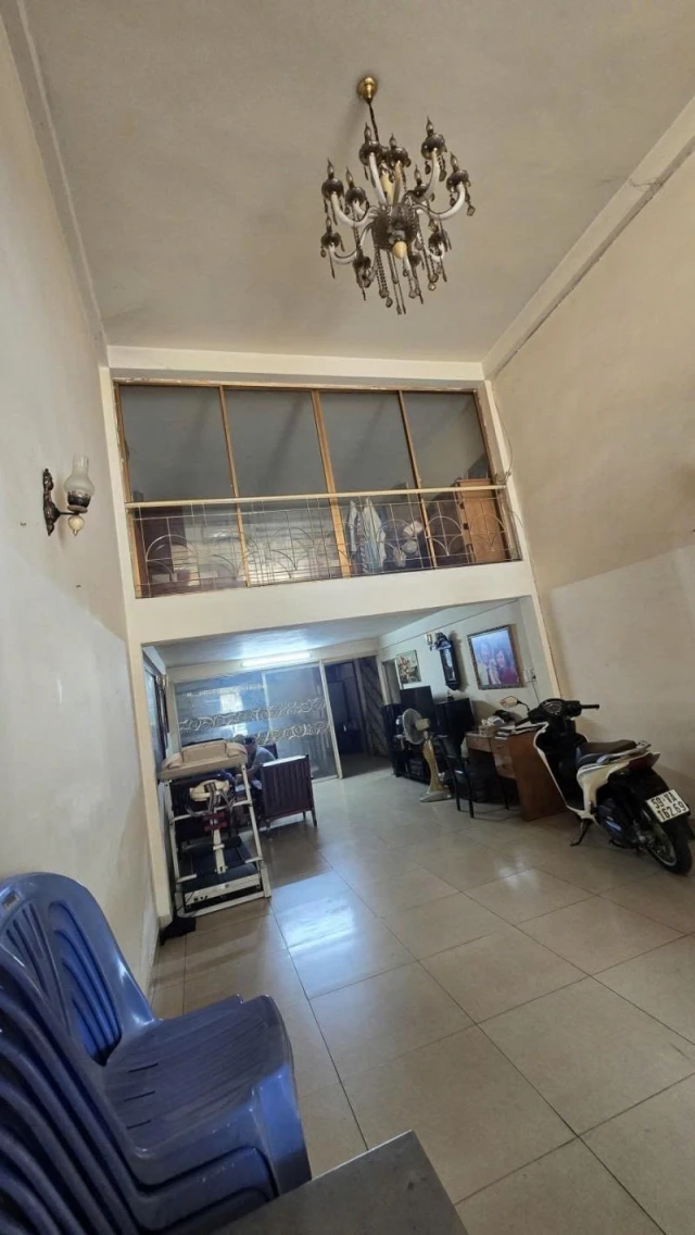 Bán Nhà Mặt tiền Quang Trung - giao Thống Nhất, 4,2x17,5m, 3 T- 3 PN, 1 đời chủ, 13,4 Tỷ.