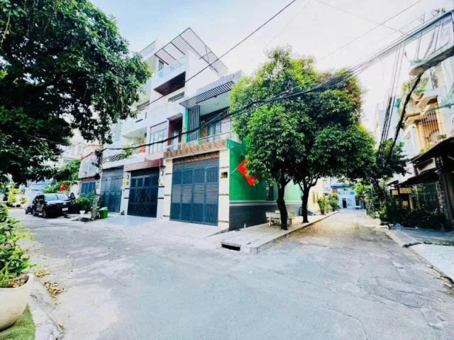 Bán nhà hẻm 8m - ngay hẻm 331/ Phan Huy Ích, gần Emart, 4,5x15m, 3 Tầng - 4PN, 8,9 Tỷ