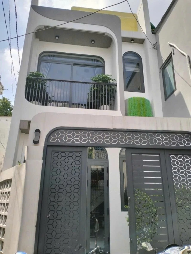 Bán nhà Lô góc - Hẻm 5m Nguyễn Kiệm - đối diện BV 175, 4x16m, 2 Tầng - 3PN, hạ 5,65 Tỷ