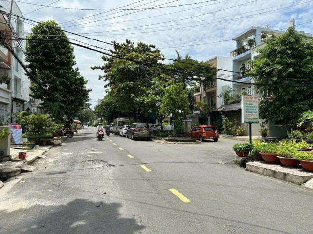 Bán nhà Mặt tiền Nguyễn Hữu Dật - thông Lê Trọng Tấn,  4x15m, 2 Tầng - 3PN, 8,9 Tỷ.