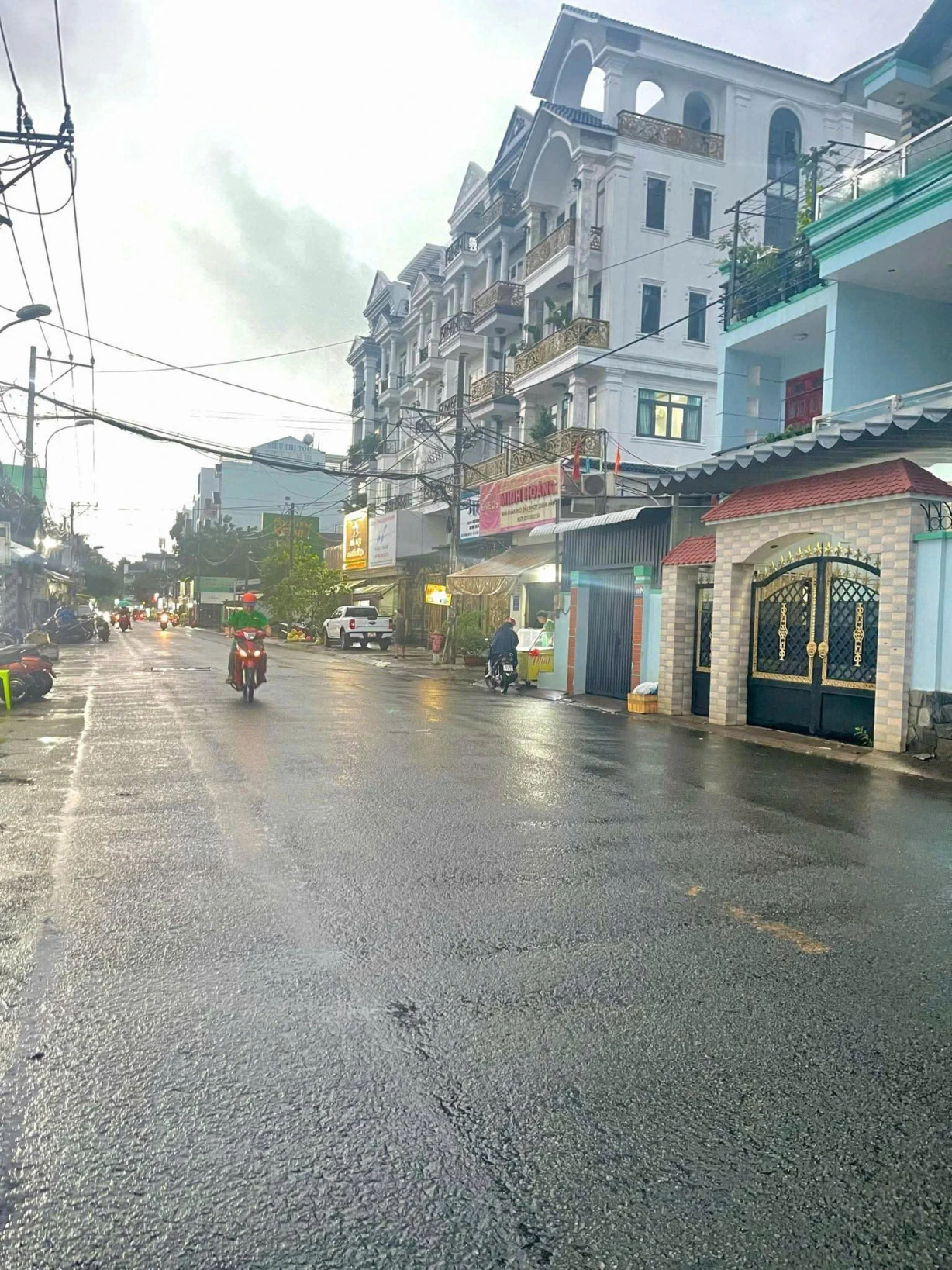 Bán nhà Mặt tiền Hoàng Bật Đạt, gần Nguyễn sỹ Sách, 4x20m, 2 tầng, 1 đời chủ, còn 9,9 tỷ.