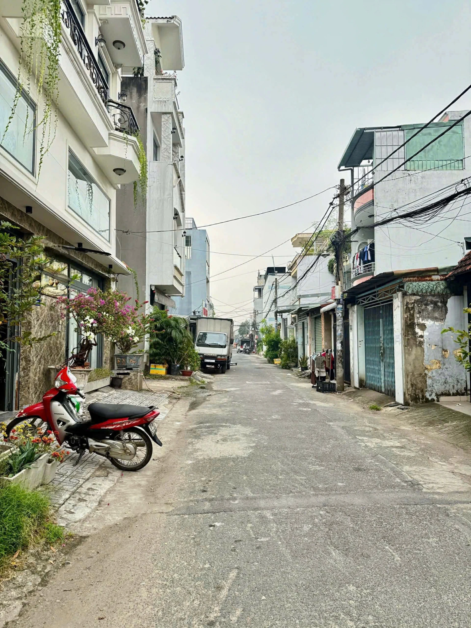 Bán nhà HXH 8m Phạm Văn Bạch, thông Nguyễn Sỹ Sách, 5x16m, 5 T - 6 PN, Sổ A4, 11,9 tỷ