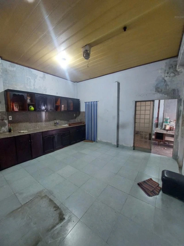 Bán nhà HXH 6m Thống Nhất - ngay Nguyễn Văn Lượng, 10,2x22m, Cấp 4 - tiện xây, 17,5 tỷ.