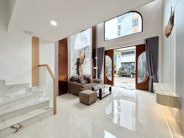 Bán nhà mới Hẻm 10m Lê Quang Định, gần Phạm Văn Đồng, 4,1x13m, 5 T - 4PN, 10,5 tỷ.