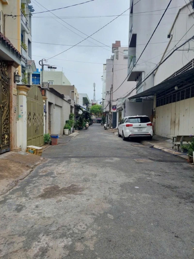 Bán nhà Hẻm 8m NGuyễn Phúc Chu - gần Trường chinh, 6,4x16m, 4 tâng - 5PN, 9,5 tỷ.