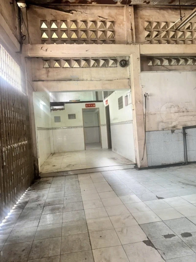 Bán nhà Hẻm 8m Minh Phụng - gần Hồng Bàng, 7,1x22m, Cấp 4 - tiện mua xây mới, chỉ 17,9 tỷ.