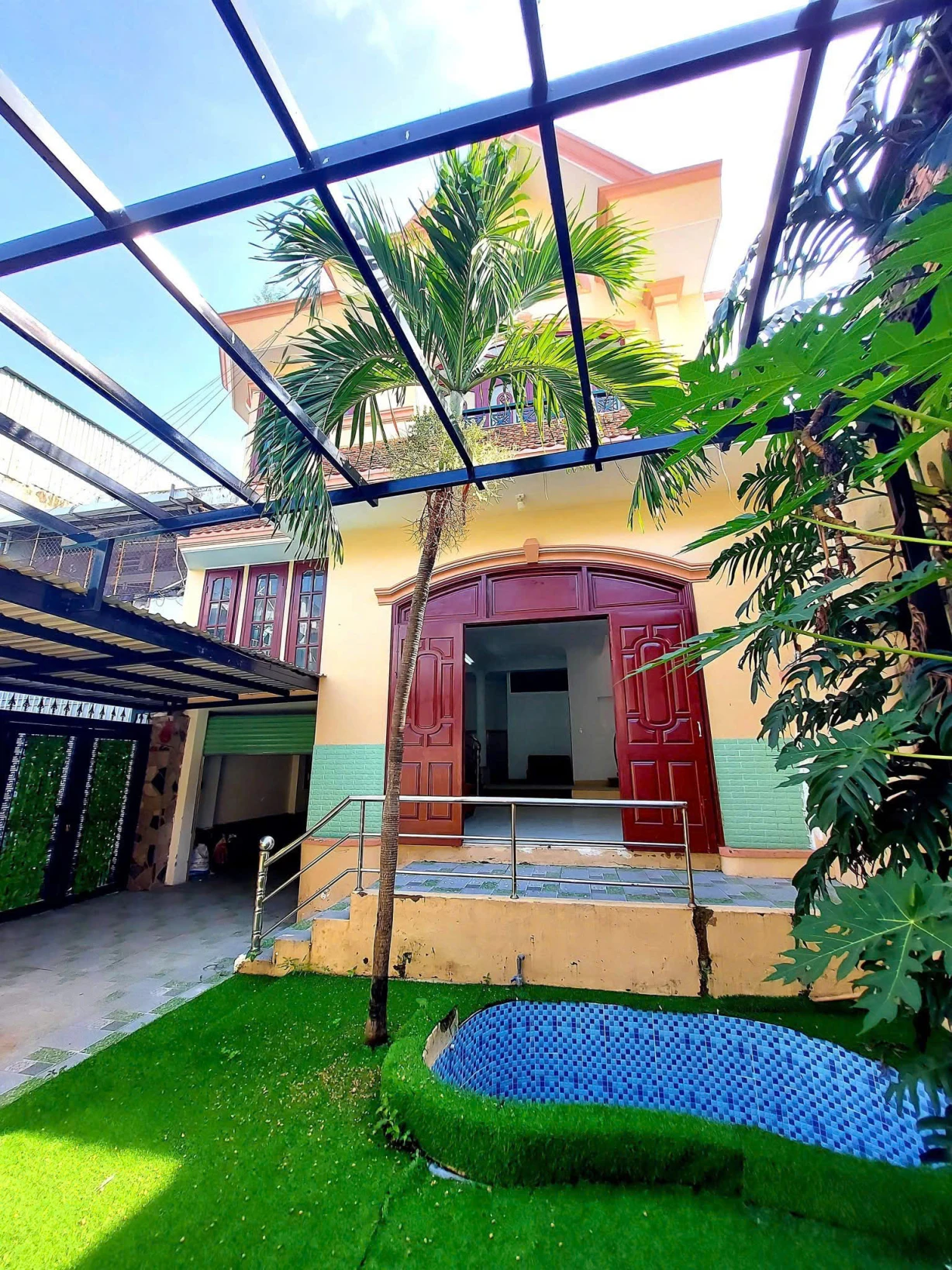 Bán nhà Biệt thự  Nguyễn Hữu Cảnh, giáp Quận 1, 10x16m, 4 Tầng - 9PN, sổ A4, 16,3 tỷ.