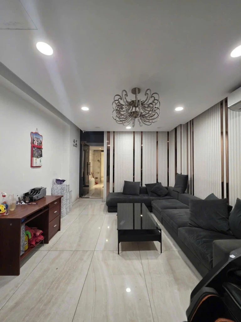 Bán nhà HXH 6m Trần Hưng Đạo - gần An Bình, 4,2x19m, nở hậu 9m, 5 tầng, HĐT 50tr, 22,9 tỷ.