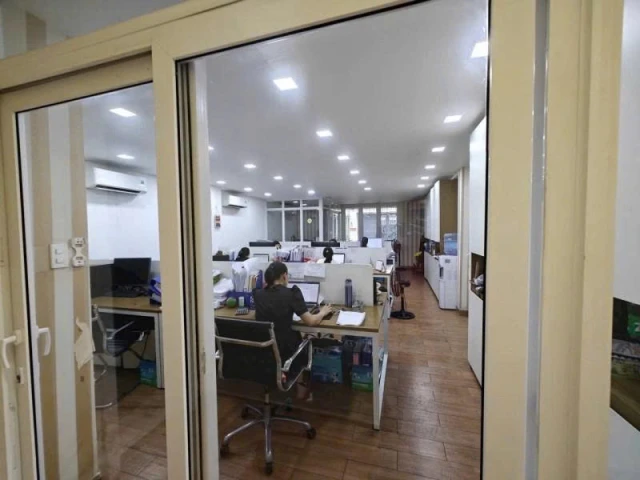 Bán Nhà HXH 10m đường C18 -  ngay Khu K300,  Cộng Hòa, 8,6x16m, 3 Tầng - 6PN, 23,5 Tỷ.