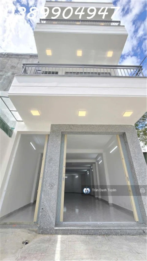 Bán siêu phẩm nhà đẹp căn góc vòng xoay đầu tư kinh doanh