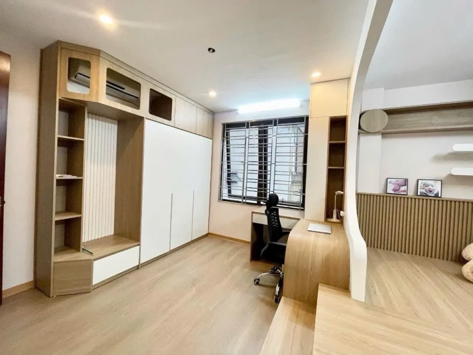 LinhHK Bán CHDV lô góc cạnh Hoàn Kiếm Dòng tiền 80 triệu/tháng