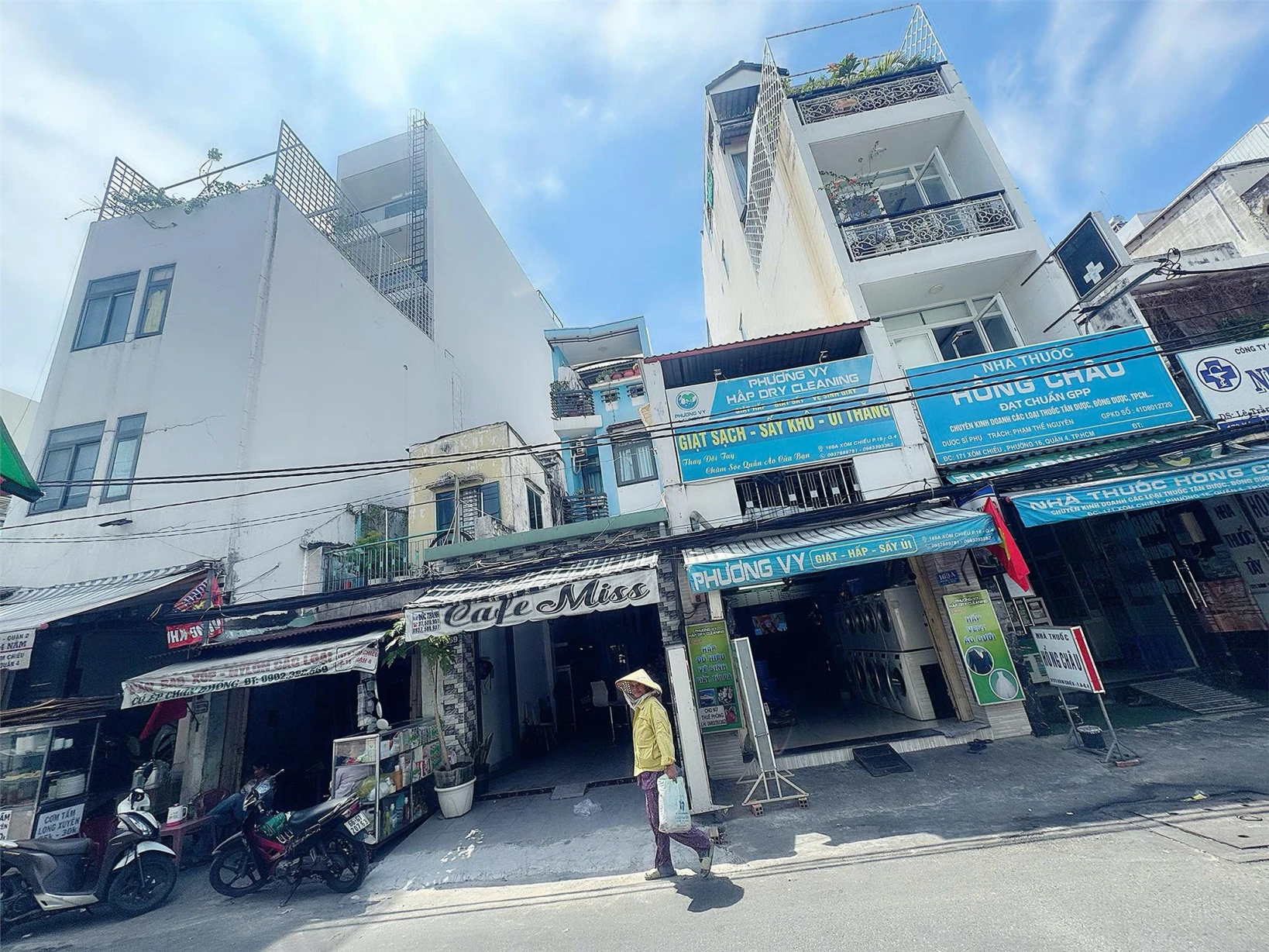 BÁN NHÀ MẶT TIỀN ĐƯỜNG XÓM CHIẾU, QUẬN 4 - CHÍNH CHỦ CHƯA QUA ĐẦU TƯ - GIÁ TỐT NHẤT KHU VỰC ĐANG CHÀO BÁN