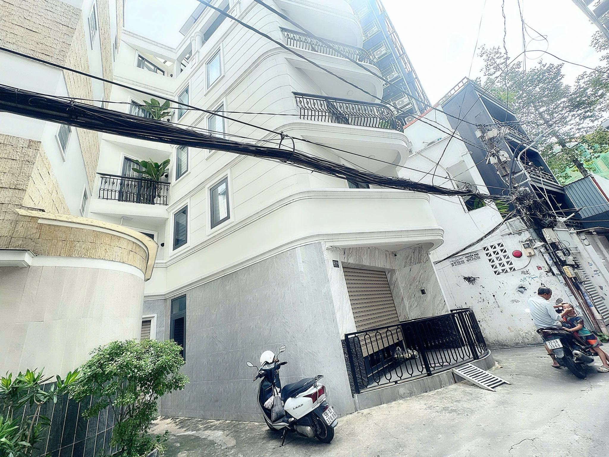 BÁN NHÀ 3 MẶT TIỀN HXH Đ.BÙI THỊ XUÂN, QUẬN 1 - DUY NHẤT NHÀ BÁN GIÁ TỐT TẠI KHU VỰC - DÒNG TIỀN ĐỀU 50TR/TH  * LH GIANG GIANG:0938676685