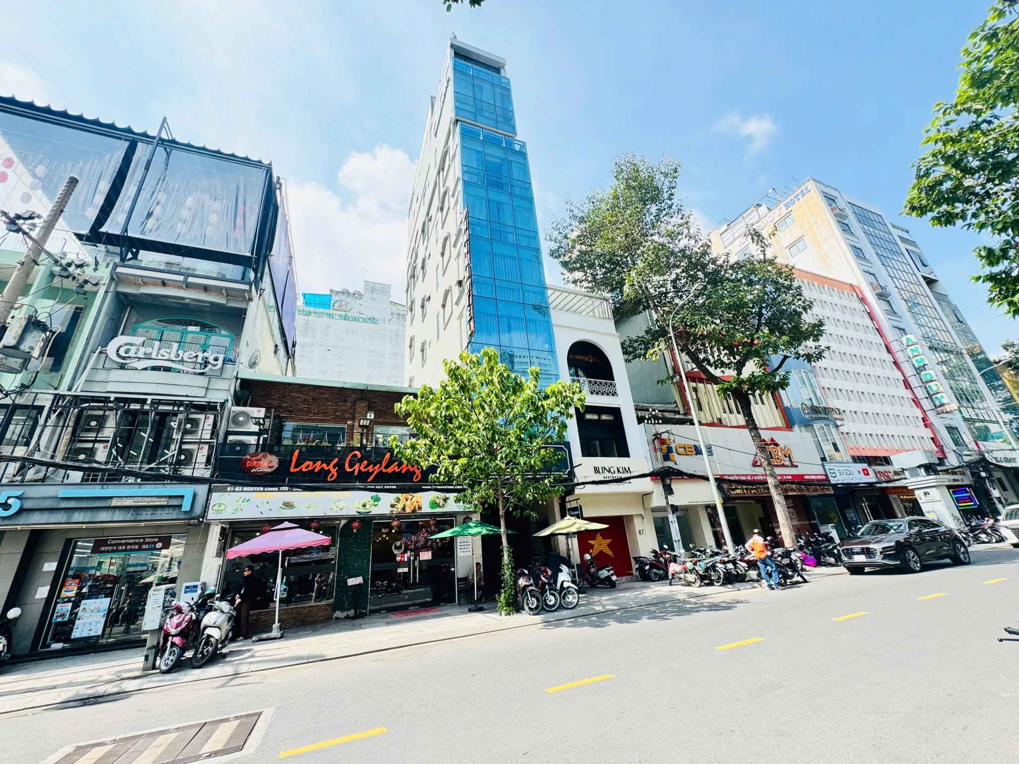 BÁN NHÀ MẶT TIỀN KD Đ.NGUYỄN CÔNG TRỨ, QUẬN 1 - HIẾM NHÀ BÁN - 4M*18M - VỊ TRÍ KINH DOANH ĐỈNH