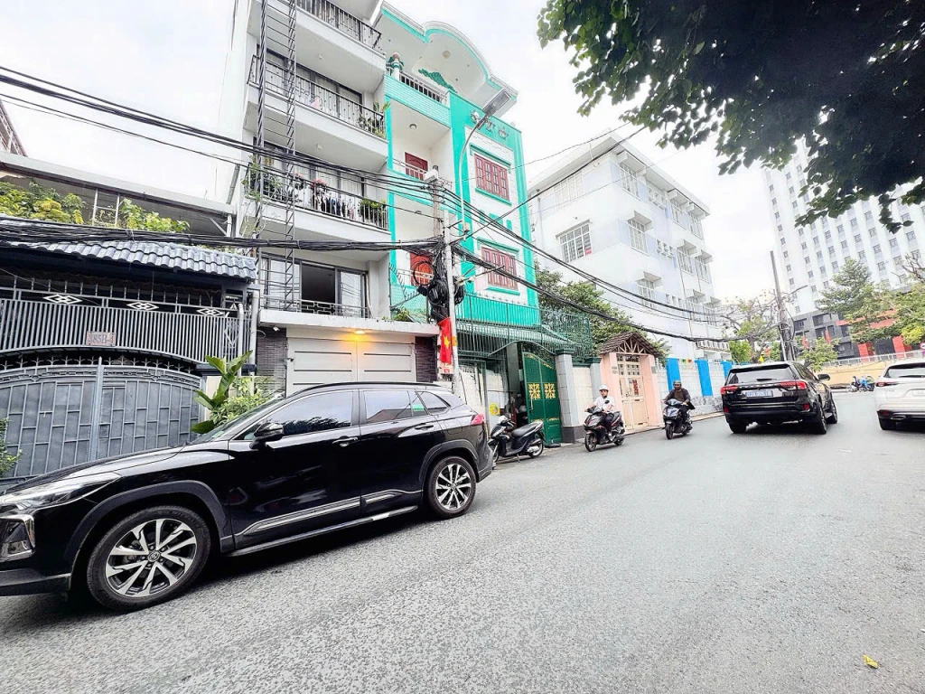 SIÊU PHẨM HIẾM BÁN Đ.NGUYỄN TRÃI, QUẬN 1 - NGANG 6,8M*16M - NGAY BỘ CÔNG AN - SỔ HỒNG VUÔNG ĐẸP * LH GIANG GIANG: 093.86.76.685