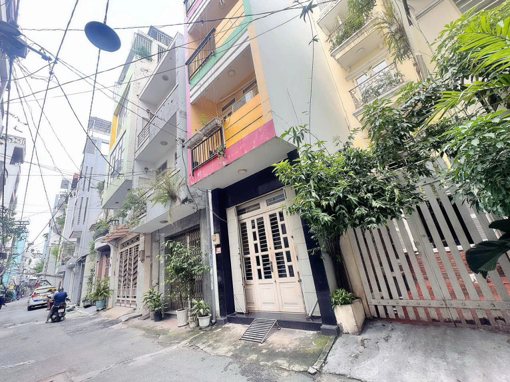 BÁN NHÀ 3 TẦNG HXH 6M Đ.LÊ VĂN SỸ, QUẬN 3 - DT SIÊU LỚN 11M2 - CHÀO CHỈ 16,5T * LH GIANG GIANG: 093.86.76.685