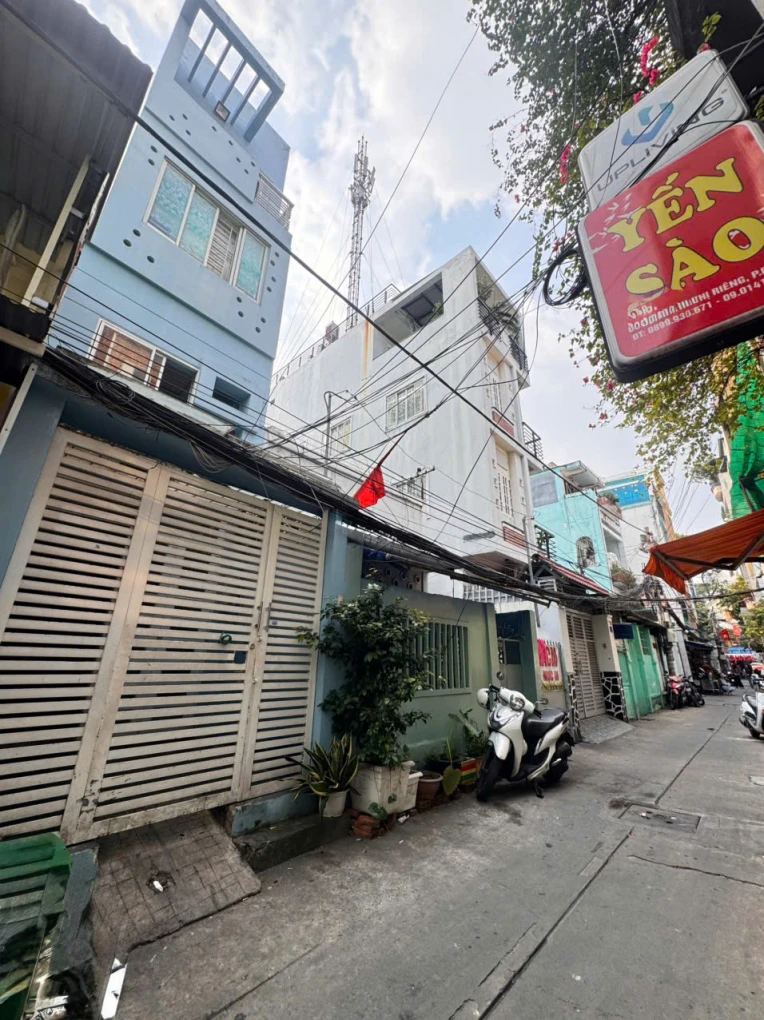 CHÍNH CHỦ CẦN BÁN NHÀ 4 TẦNG MẶT TIỀN HXH Đ.LÊ THỊ RIÊNG, BẾN THÀNH, QUẬN 1 - DT LỚN 76M2 FULL THỔ - LH 0938676685 GIANG GIANG