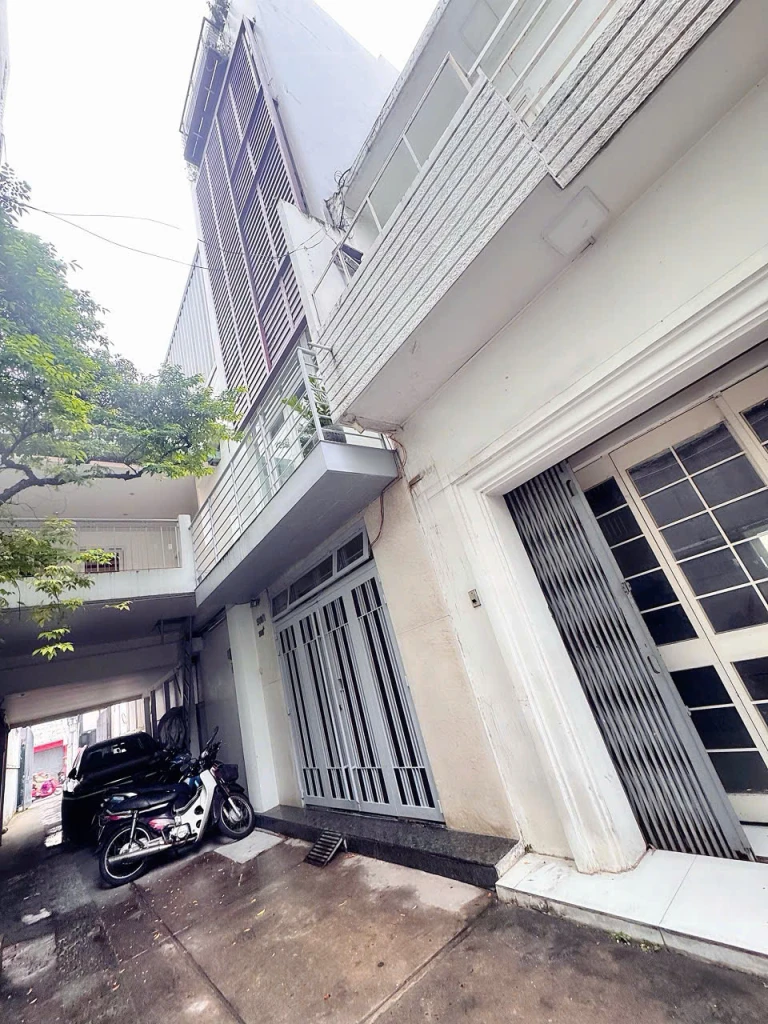 BÁN NHÀ 2 TẦNG MẶT TIỀN HẺM XE HƠI NGỦ TRONG NHÀ Đ.NGUYỄN ĐÌNH CHIỂU, QUẬN 3 - DT ĐẸP 4,1M*19M FULL THỔ CƯ - CHỦ 1 ĐỜI XƯA - 0938676685 GIANG GIANG