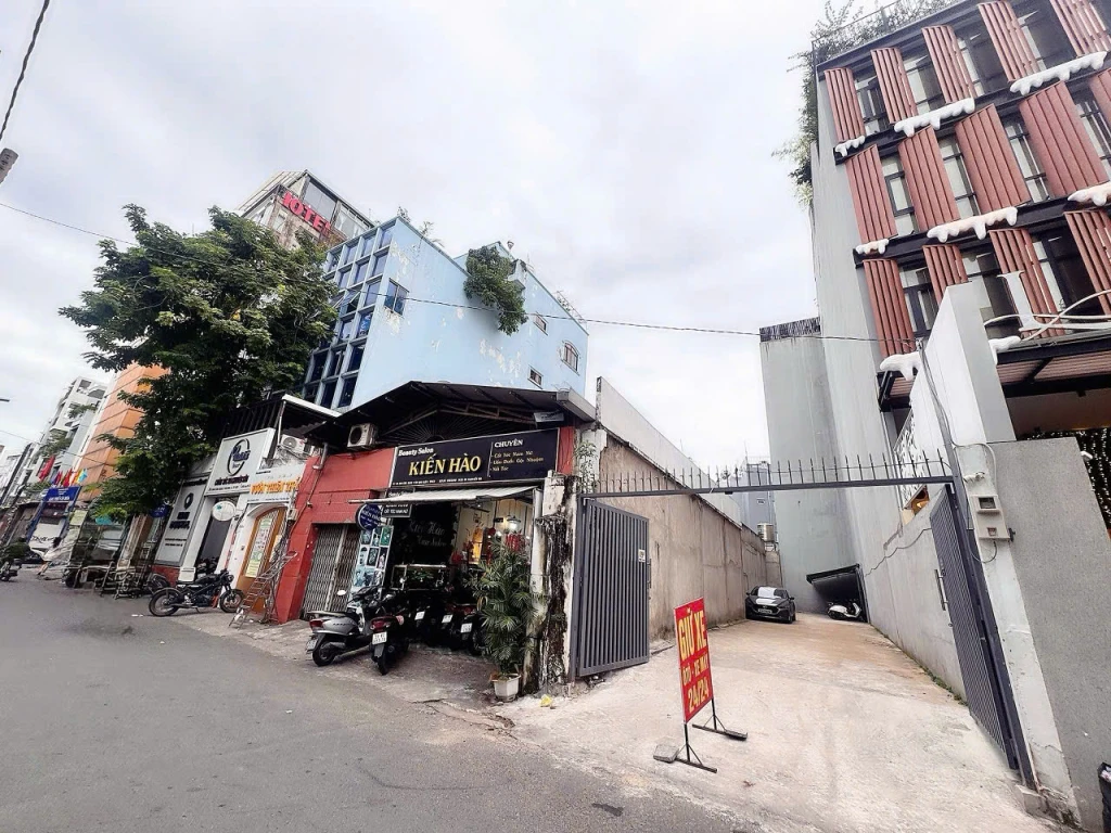 BÁN QUỸ ĐẤT KHAN HIẾM MẶT TIỀN KD Đ.ĐINH CÔNG TRÁNG, QUÂN 1 - DT SIÊU LỚN 148M2 NGANG 5,4M*30M FULL THỔ CƯ- 0938676685 GIANG GIANG