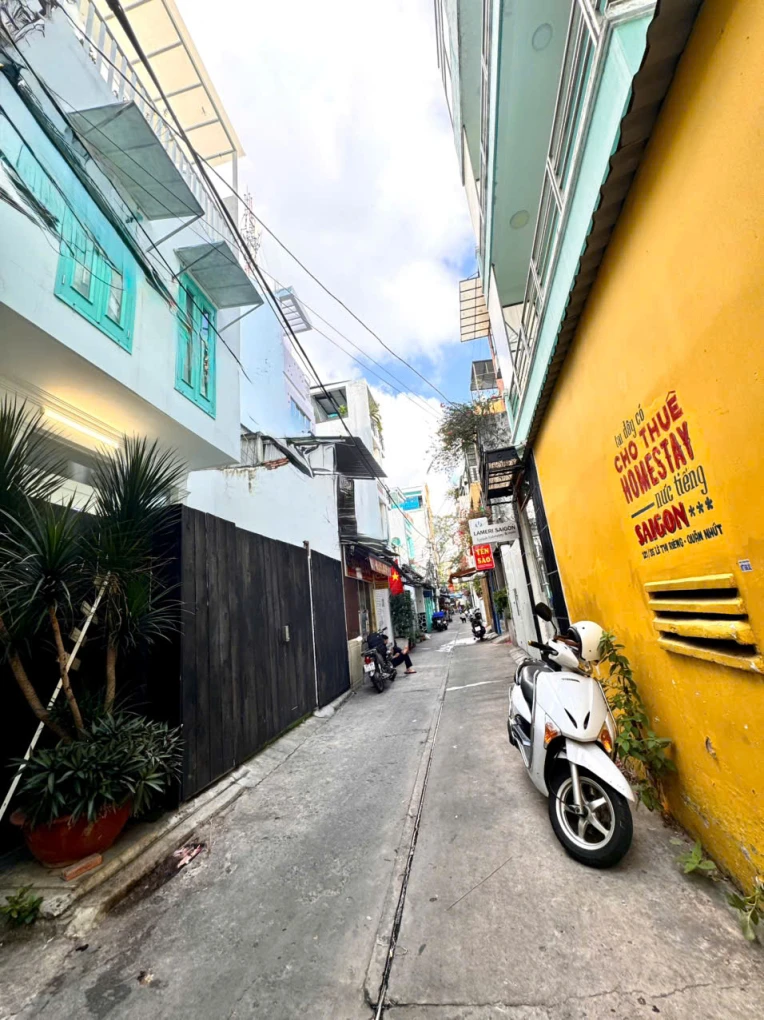 HIẾM BÁN NHÀ 4 TẦNG CĂN GÓC 2 MẶT TIỀN HXH 6M Đ.LÊ THỊ RIÊNG, QUẬN 1- DT 7M*15M VUÔNG ĐẸP- KHAI THÁCH KHÁCH TÂY LƯU TRÚ ĐÔNG- 0938676685 GIANG GIANG