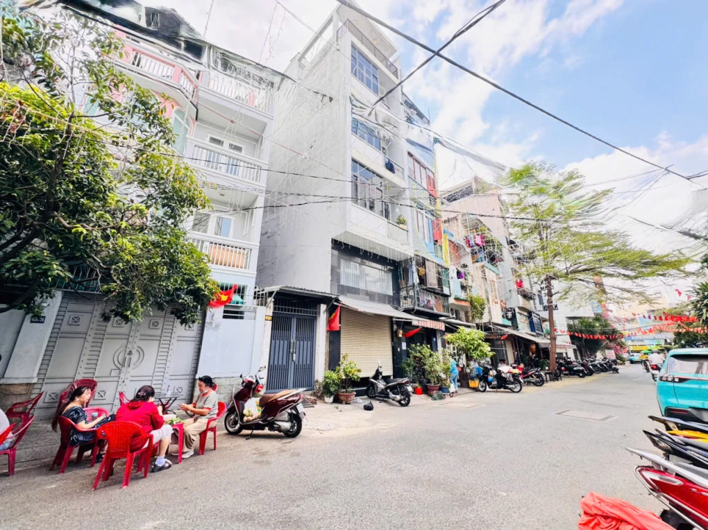 NGANG LỚN HIẾM 6,1M*14M- BÁN NHÀ 4 TẦNG PHONG CÁCH BIỆT THỰ Đ.CÁCH MẠNG THÁNG 8, QUẬN 3- ĐƯỜNG 12M RỘNG THOÁNG XE HƠI VÔ TƯ ĐẬU- CHỈ 21T- 0938676685 GIANG GIANG