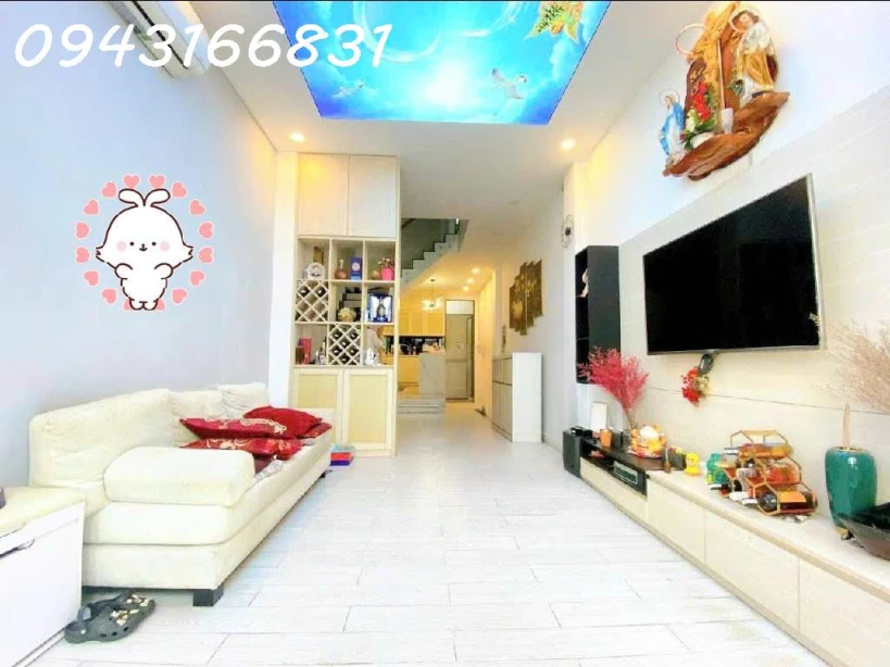 Bán nhà HXH Tân Phú: 65m2, 6PN, 5WC, sổ hồng, CHỈ 8,XX  tỷ - Cơ hội an cư lý tưởng, tiện ích đầy đủ!