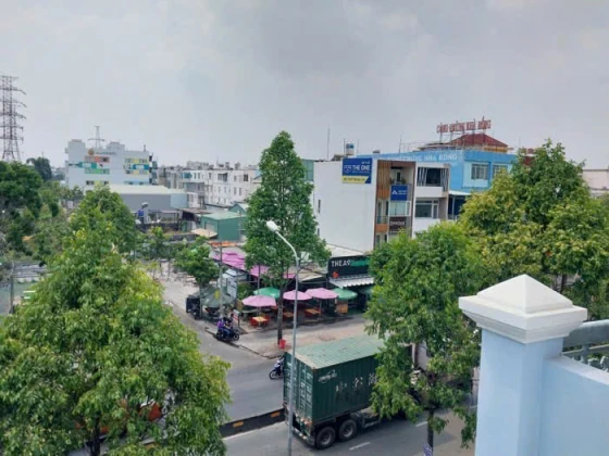 Chủ cần ra  gấp nhà mặt tiền Lê Thị Riêng P Thới An Quận 12 . Giáp Gò vấp . Tân Bình . Sân bay Tân Sơn Nhất