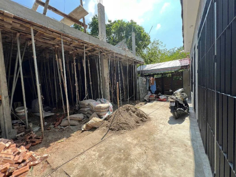 Nhà thang máy xây mới, ngõ nông, gần oto tránh cực đẹp