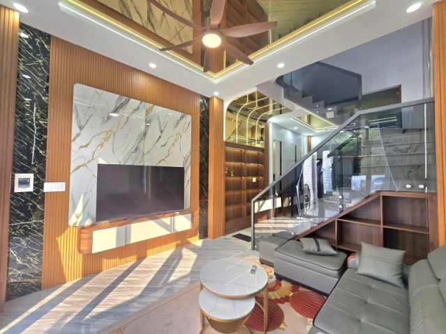 Bán nhà  Tỉnh lộ 43, Tam Bình, Thủ Đức, TP HCM. DT 70m2, 4PN, SH, 6.1 tỷ - 0933125879